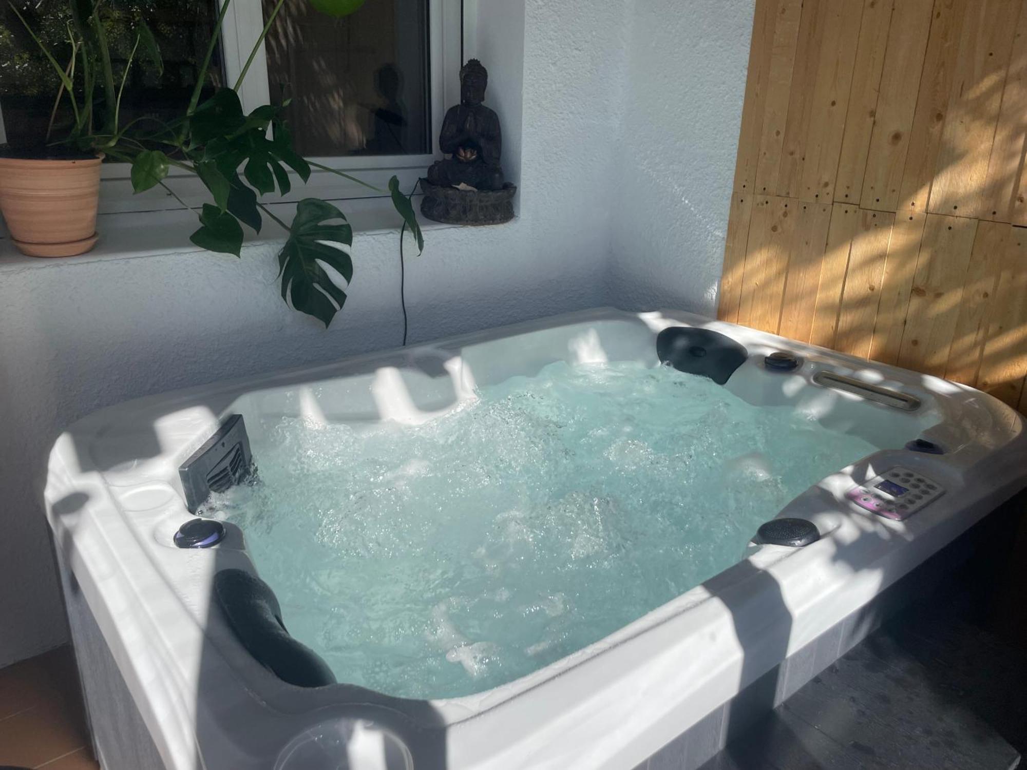 Charming Studio To Venelles 10 Minutes From Aix 외부 사진